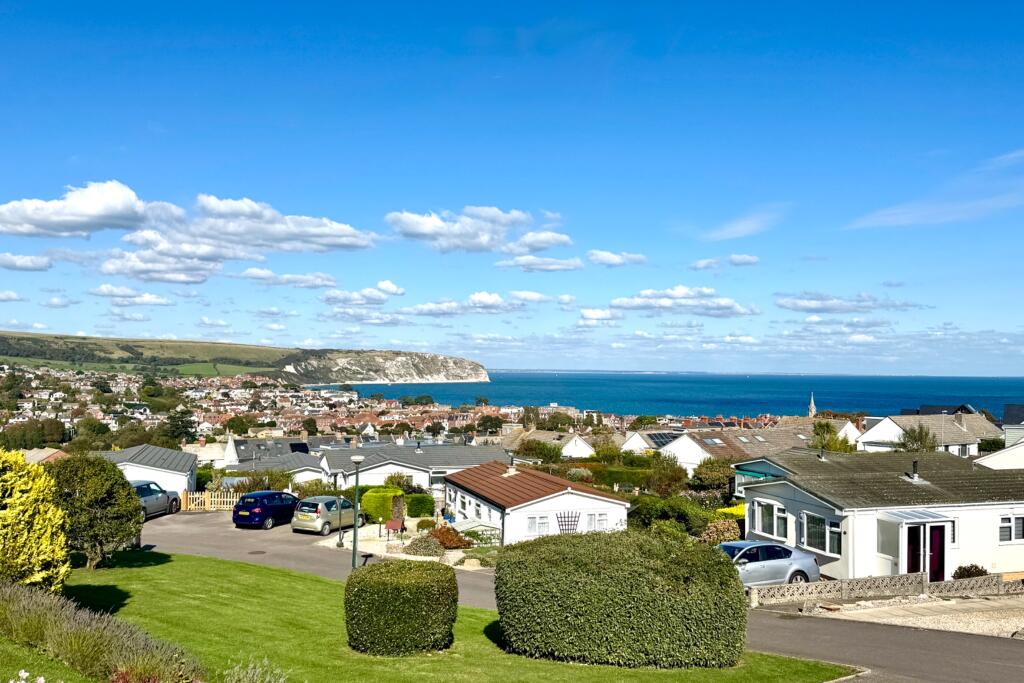 33, Hoburne Park, Swanage photo 3