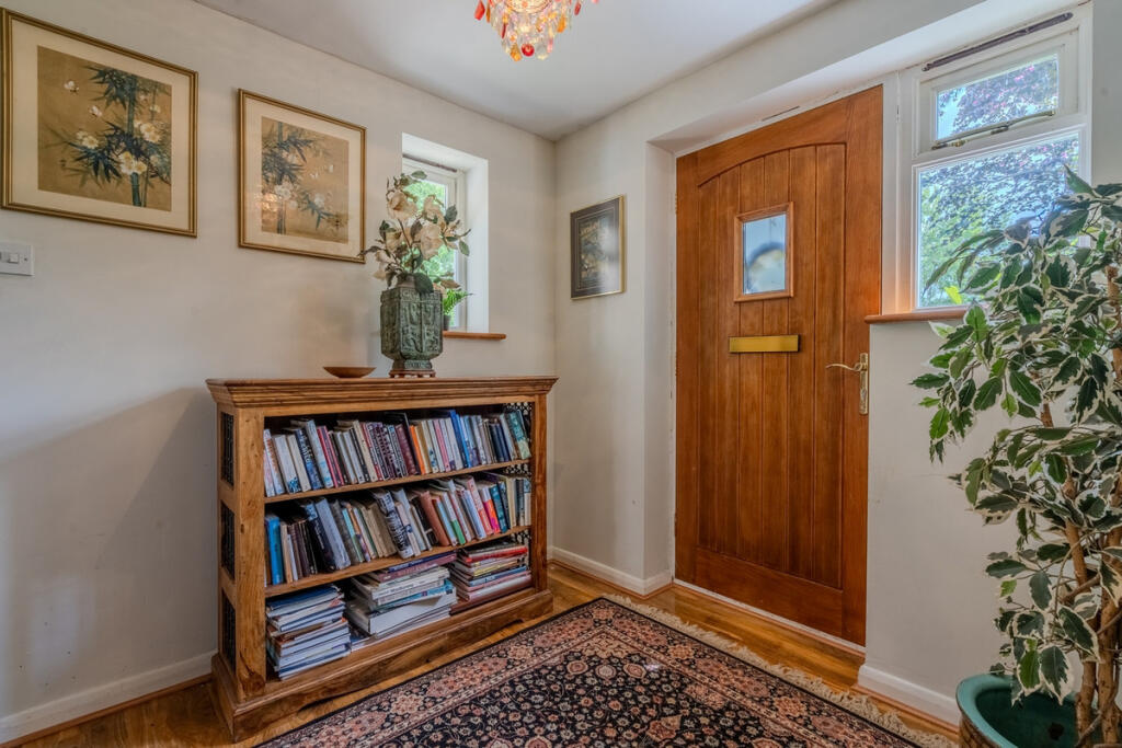 House in Ipswich - View 4