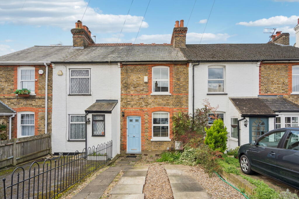 Main image of property: Hallowell Road, Northwood, HA6 1DU