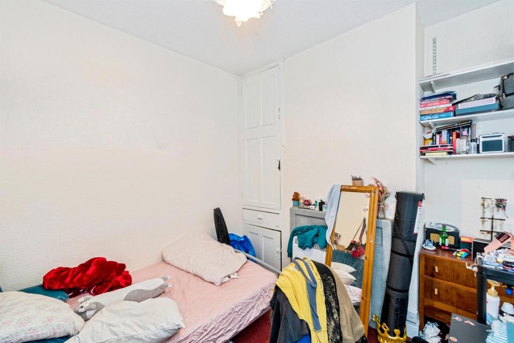 House in Southampton - View 5