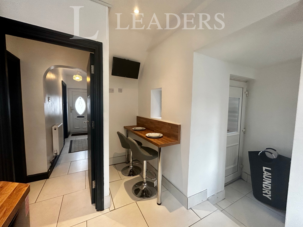 Additional image 9 of Links Road, B68