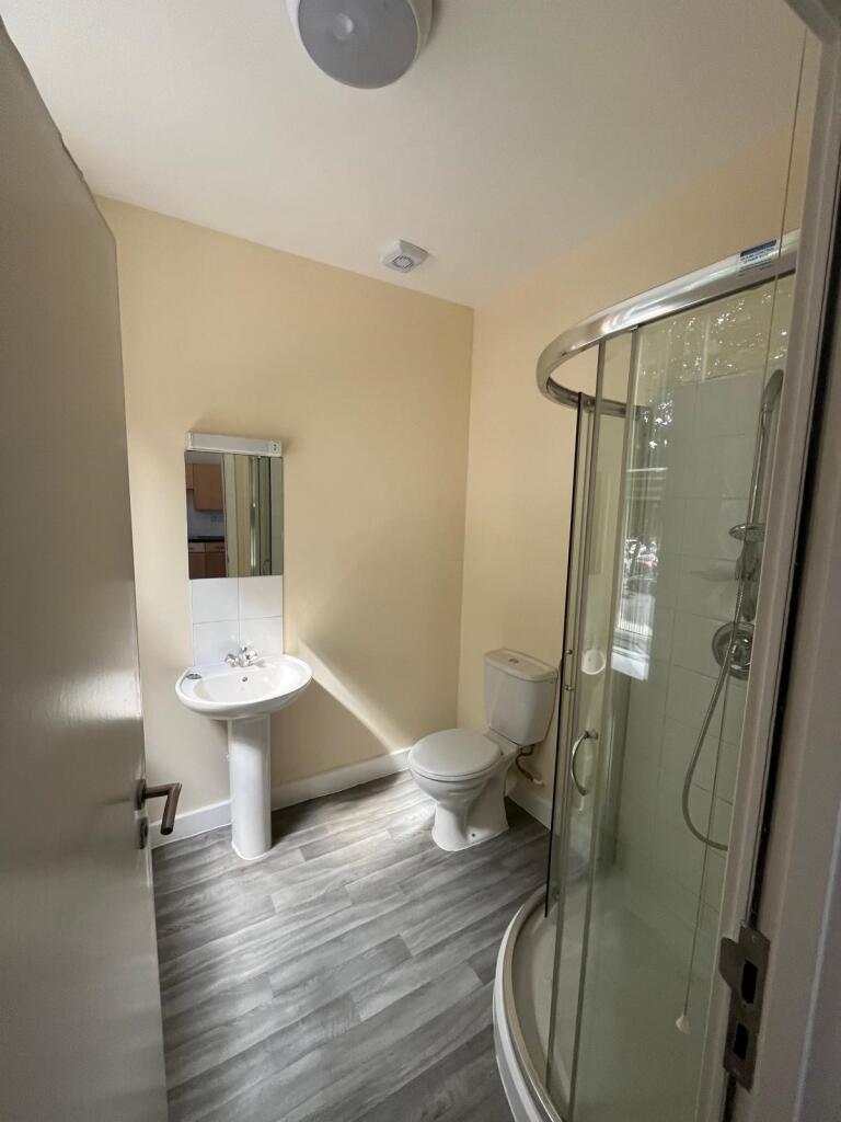 Apartment in London - View 3