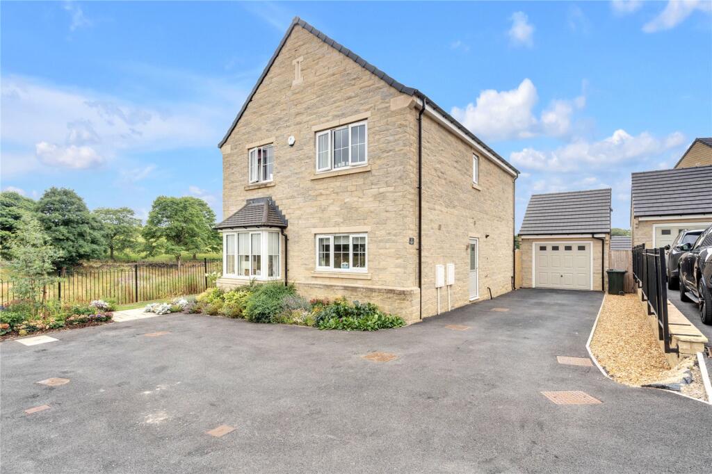 House in Bradford - View 2