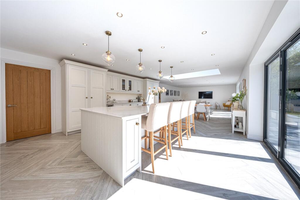 Additional image 8 of Carnoustie, Tamworth, Staffordshire, B77