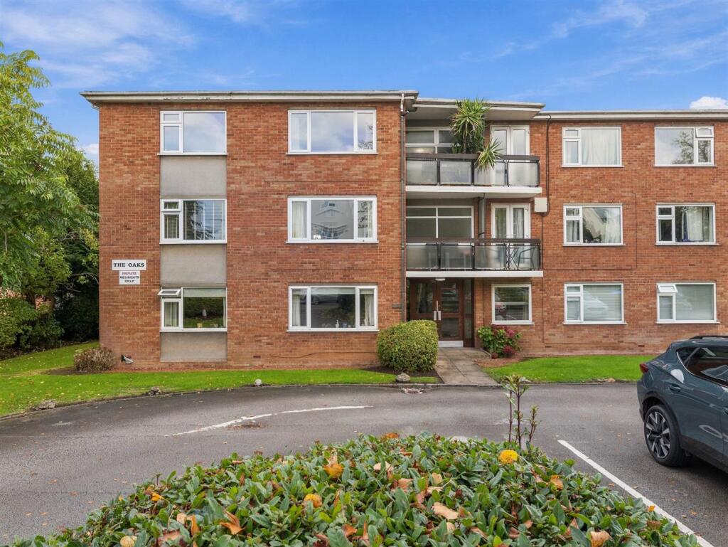 Main image of property: Warwick Place, Leamington Spa