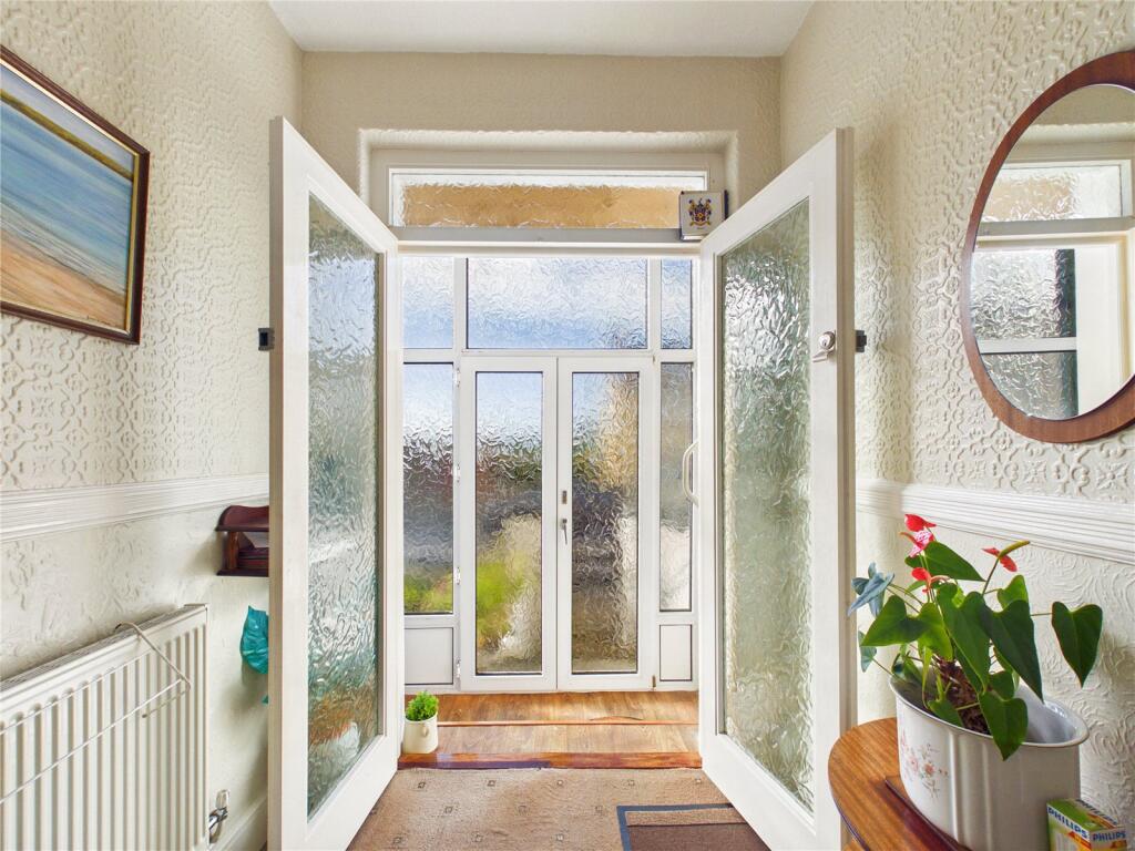 House in Milford Haven, Pembrokeshire - View 2