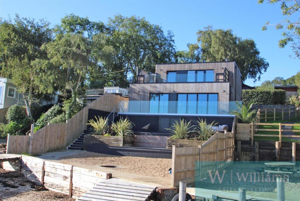 House in Wootton, Isle of Wight - View 4