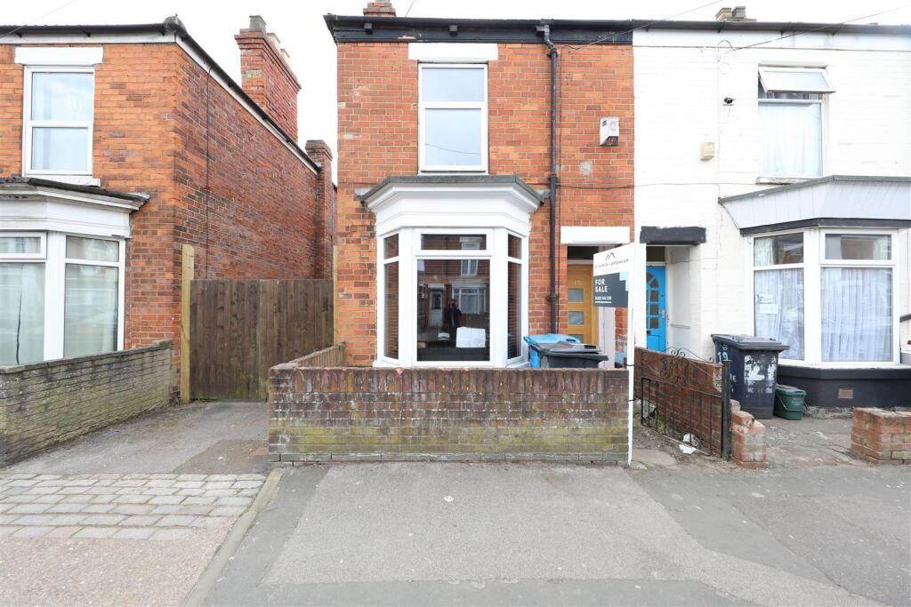 Main image of property: Edgecumbe Street, Hull