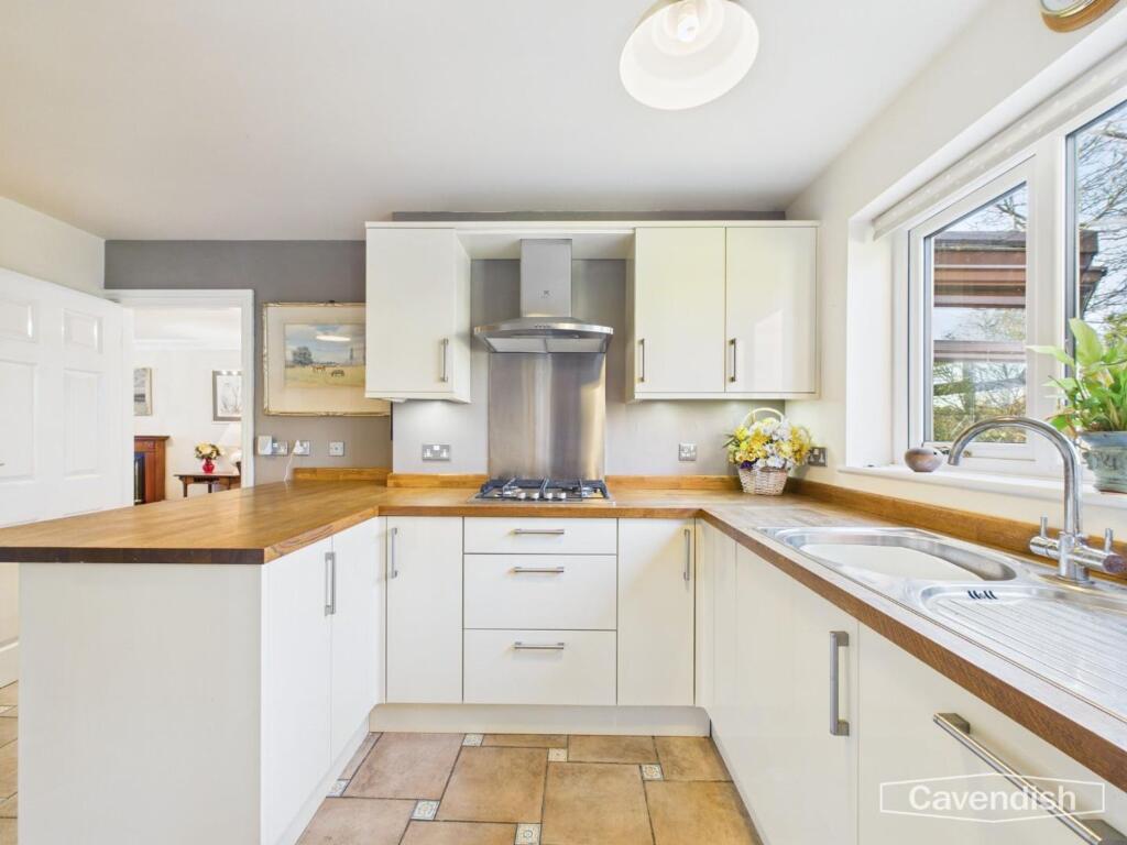 Wrexham Road, Pulford, CH4 photo 3