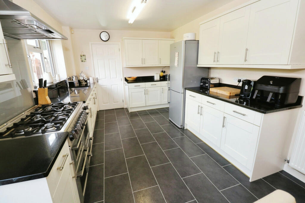 House in Bedworth - More