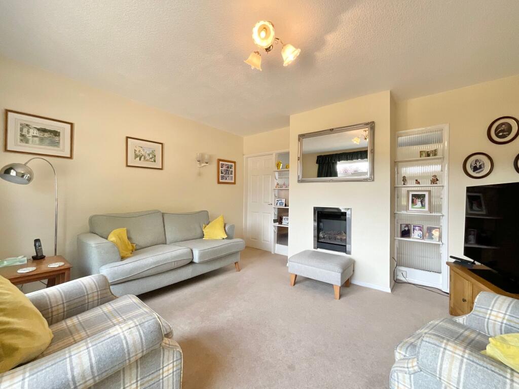 House in Nantwich, Brine Baths, Cheshire East - More