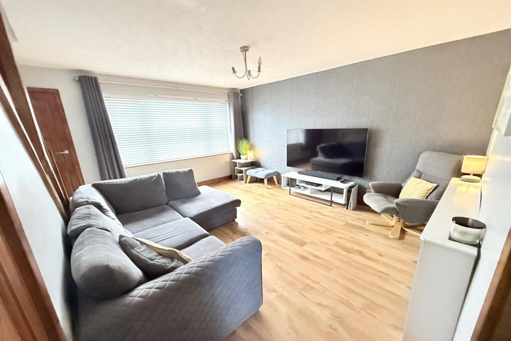 House in Warrington, Callands, Burtonwood and Westbrook - View 4