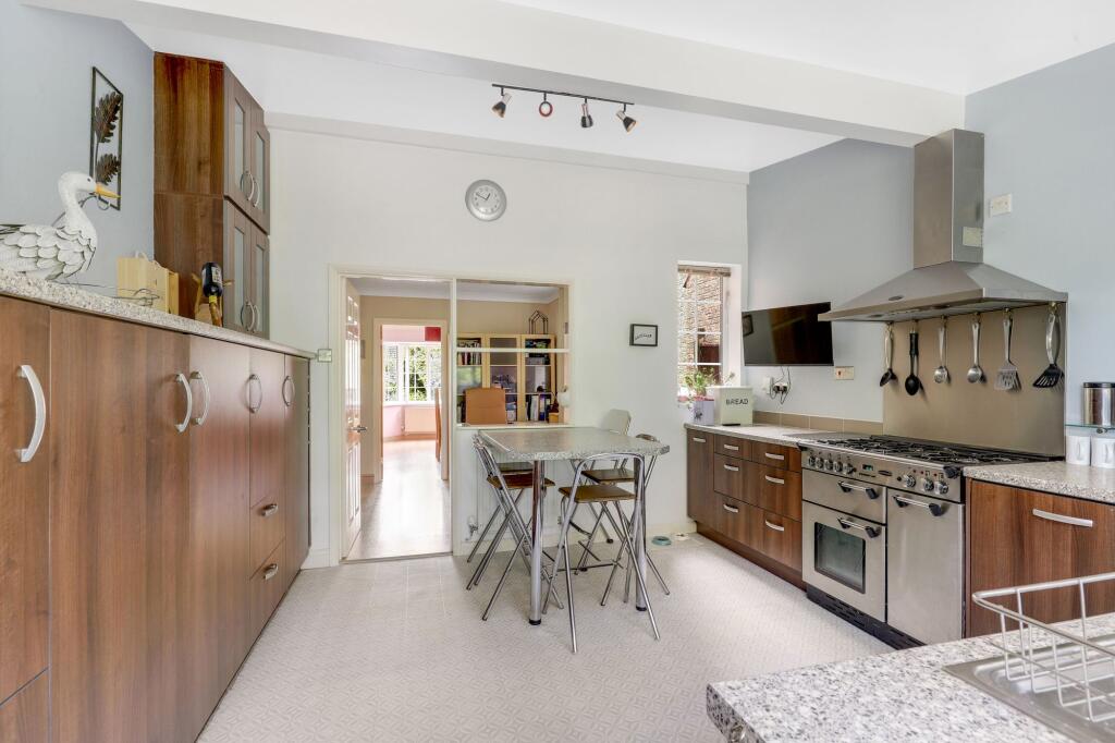 House in Nottingham, Beechdale - View 5