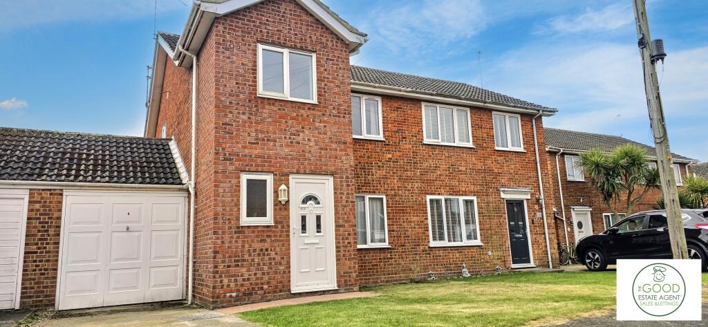 3-bed semi-detached on Lexington Close, Great Yarmouth, NR29, £260,000