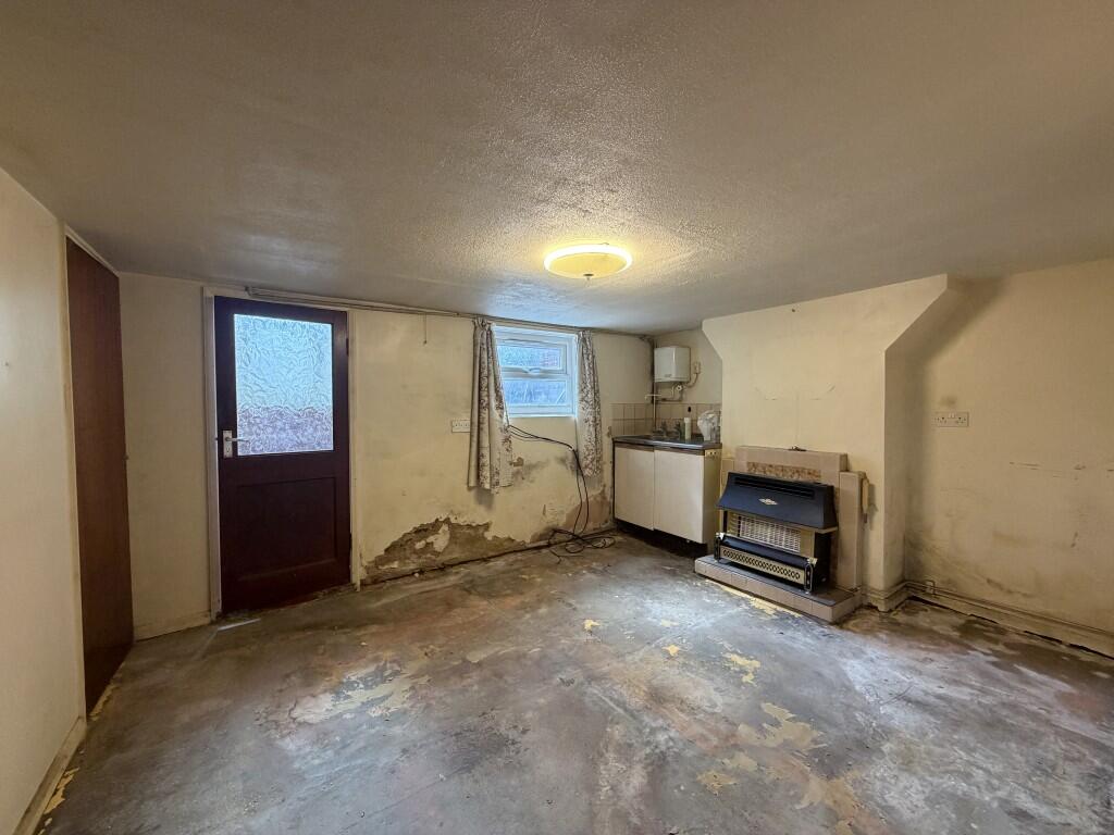 House in Ipswich - View 4