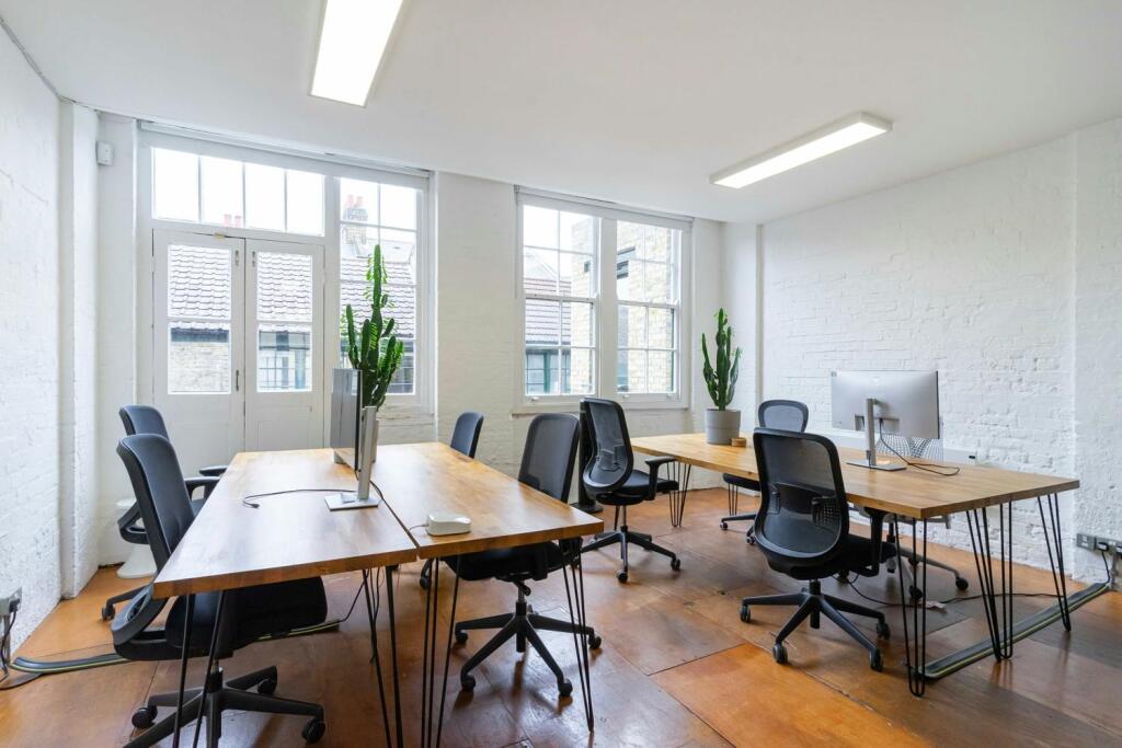 5-Durham-Yard-Unit-11-E2-Bethnal-Green-London-Fields-Office-Studio-To-Let-Internal1-Dominion.London.jpg