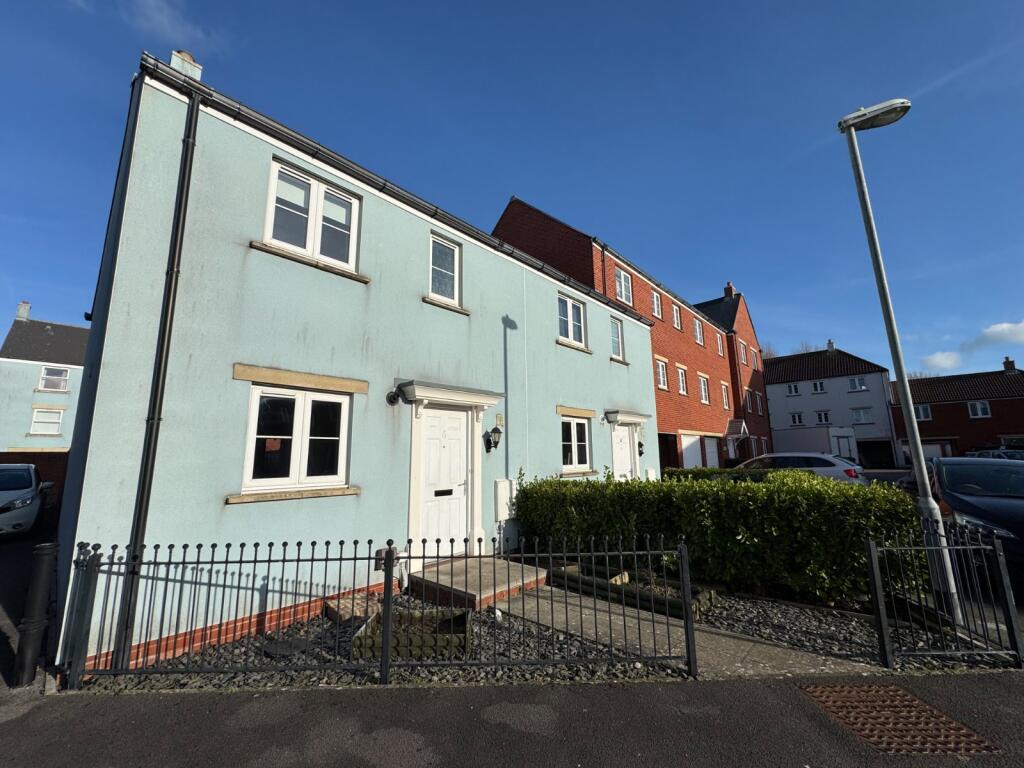 3-bed terraced on Mulholland Way, Highbridge, Somerset, TA9, £230,000