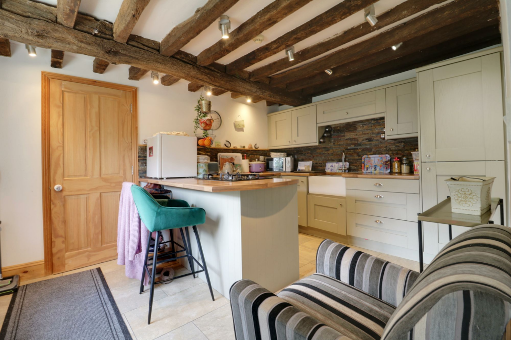 House in Doncaster - View 4