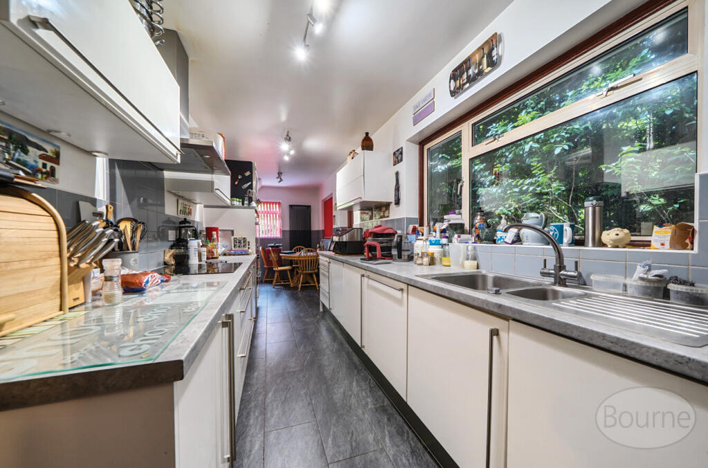 Camp End Road, St. Georges Hill, Weybridge, Surrey, KT13 photo 2