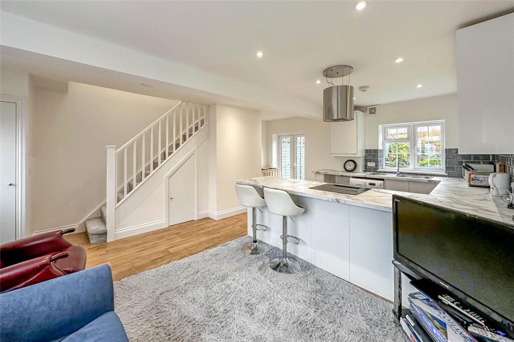Main image of property: Porters Hill, Harpenden, Hertfordshire, AL5