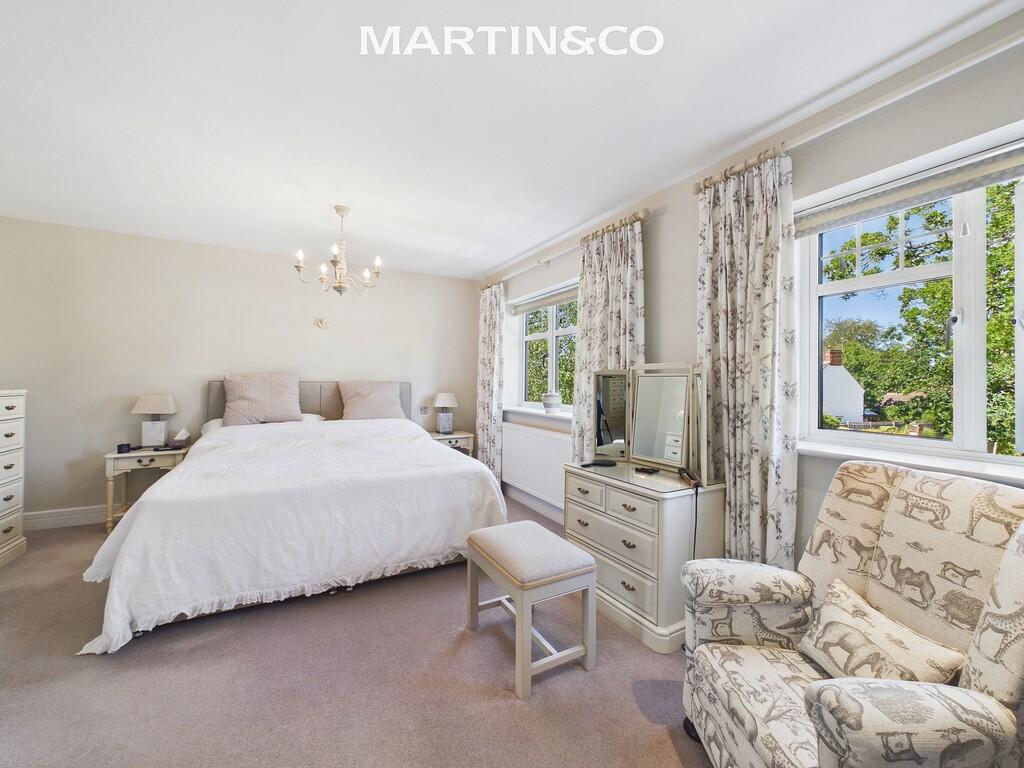 House in Wokingham - View 5