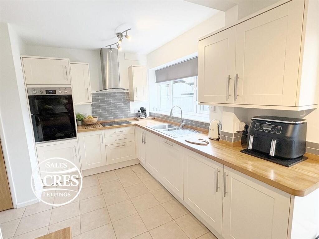 House in Sutton Coldfield, Reddicap Heath - View 5