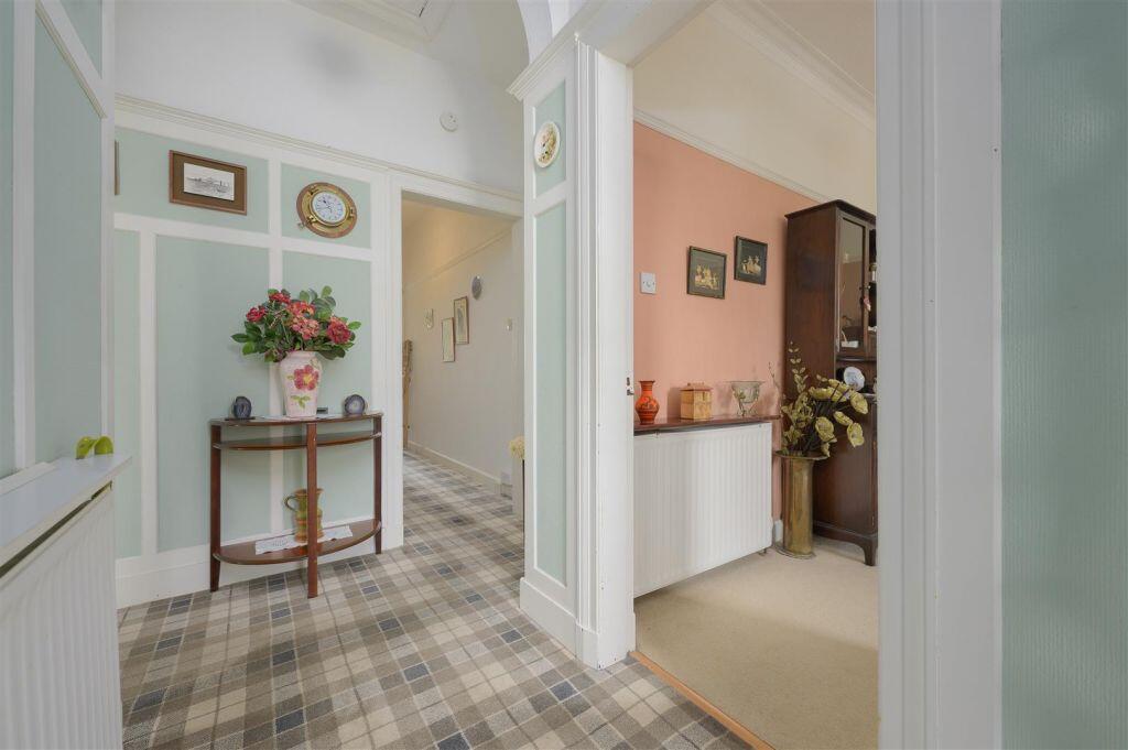 31 Townhill Road, Dunfermline, KY12 0QU photo 4