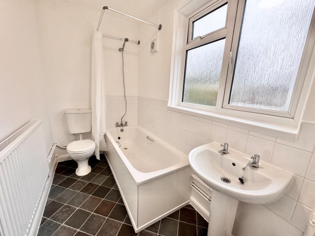 Apartment in Dorchester - More