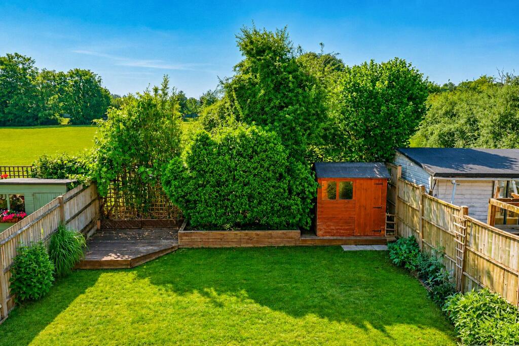 House in Hart, Odiham - View 2
