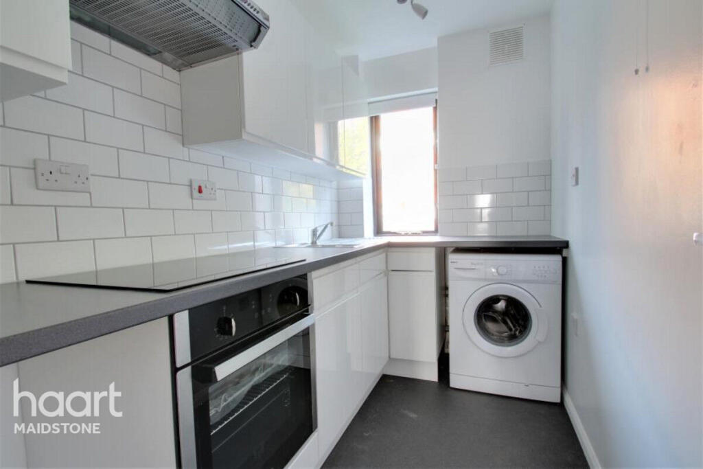 Main image of property: Lesley Place, Buckland Hill, Maidstone