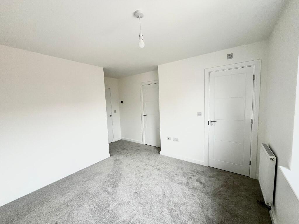 House in Milton Keynes, Whitehouse - View 5