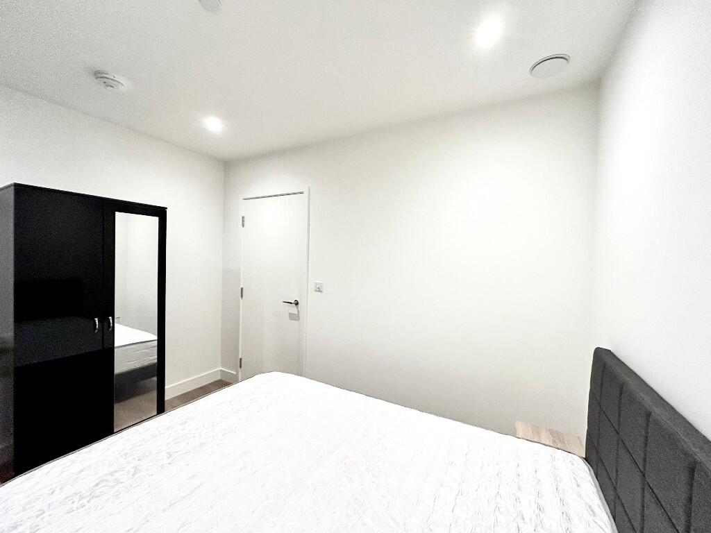 Menara Point, Affinity View, London