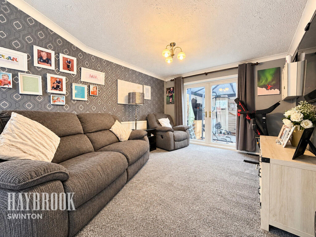 Fleming Square, Wath-Upon-Dearne photo 4