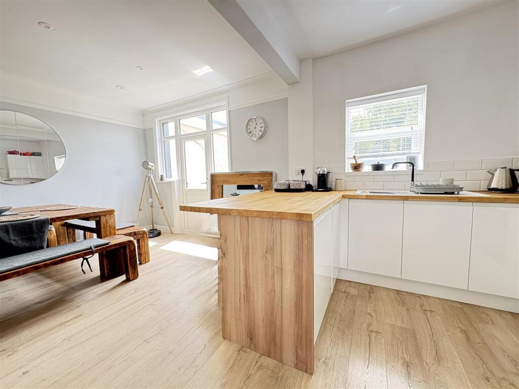 House in Portsmouth - View 3
