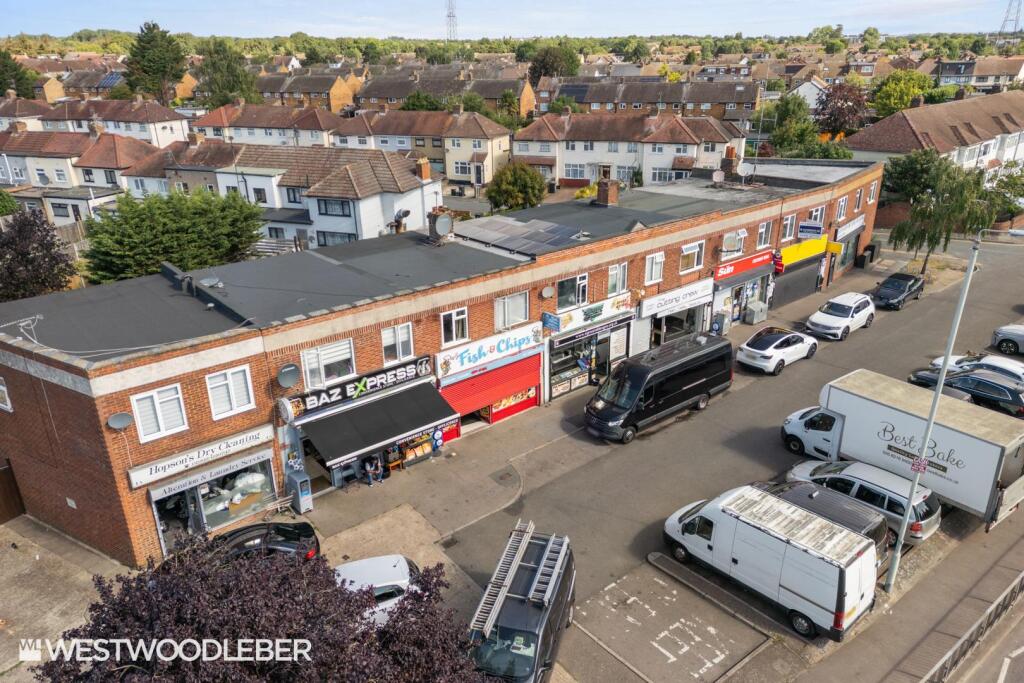 Main image of property: Cheshunt Wash, Cheshunt