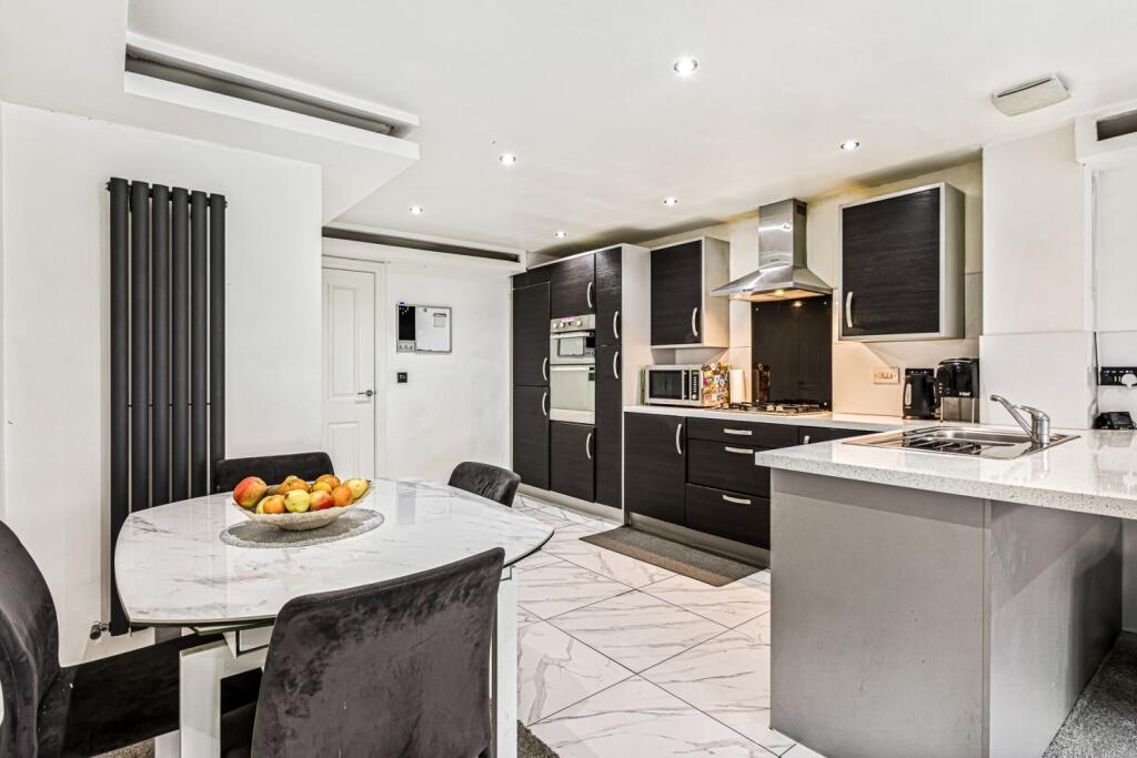 Onyx Crescent, Leicester, Leicestershire, LE4 photo 4