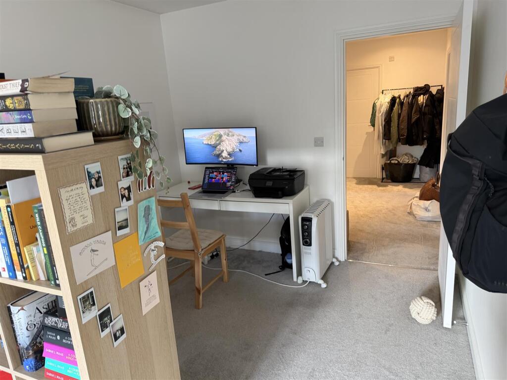 Apartment in Tonbridge - View 4