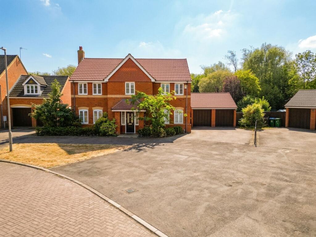 Main image of property: Cotswolds Way, Calvert, MK18