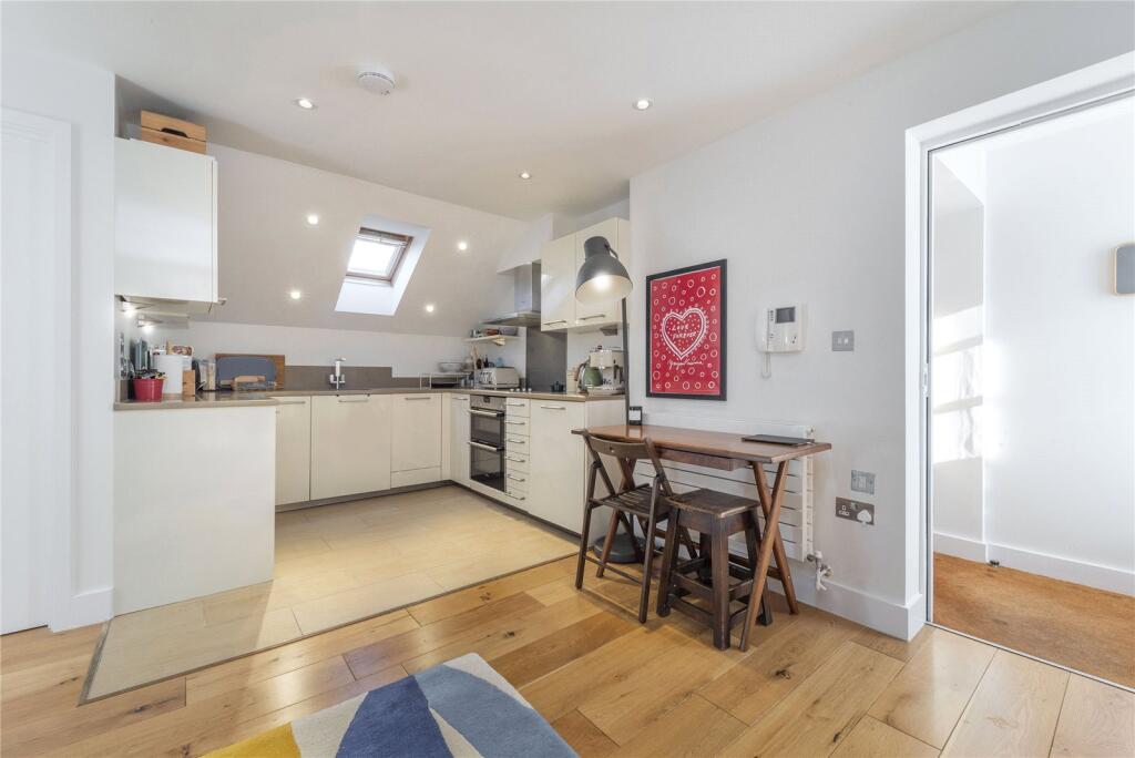 House in London, St Giles, Bloomsbury - View 4