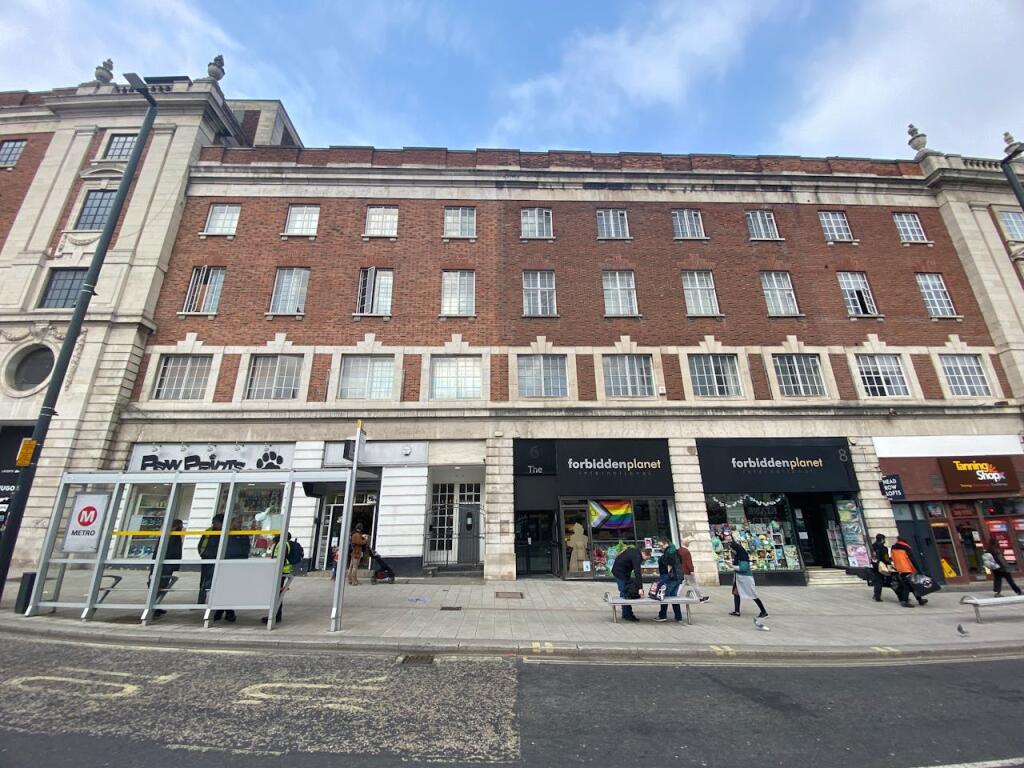 Main image of property: 6-8 The Headrow, Leeds, LS1 6PT