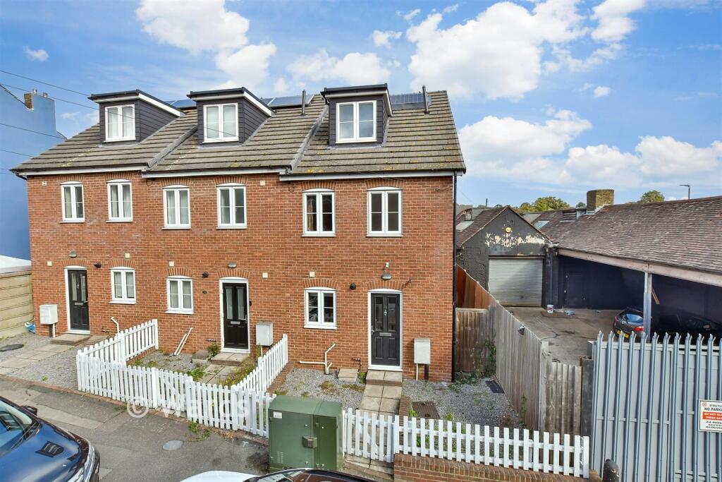 House in Strood, Medway