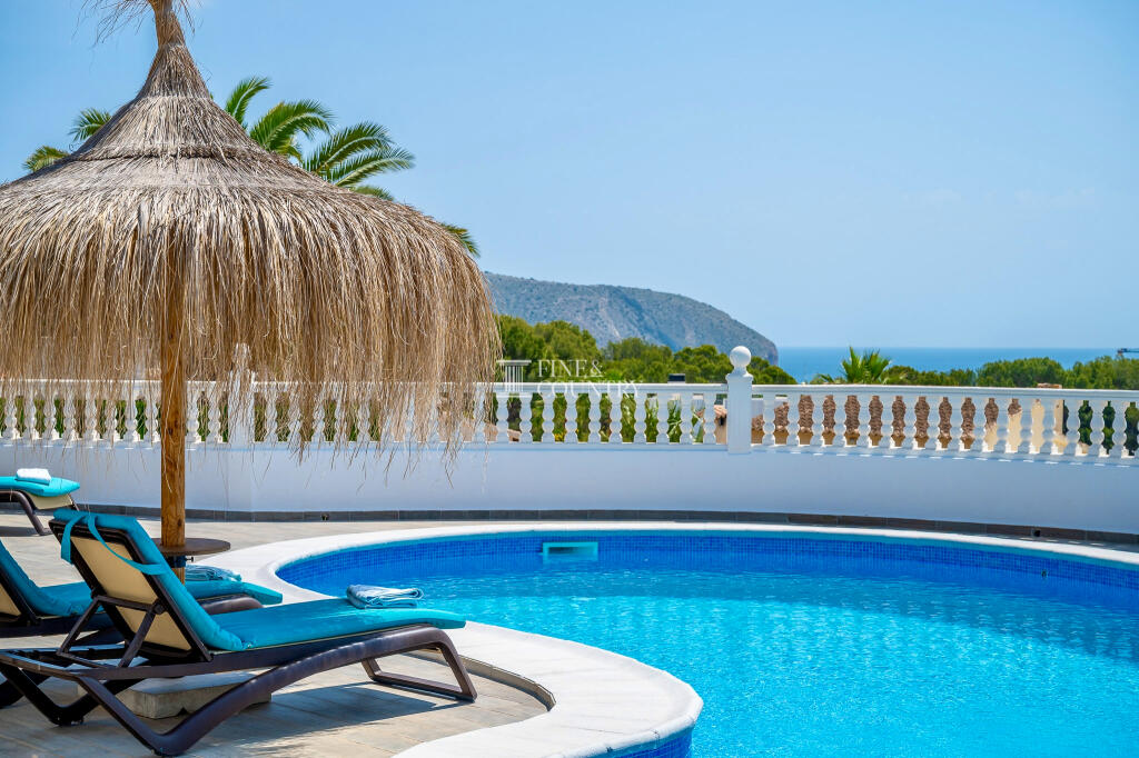 Main image of property: Valencia, Alicante, Moraira