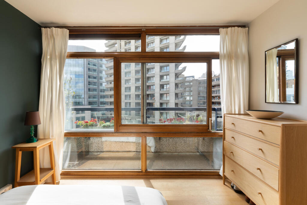 Apartment in London - View 5