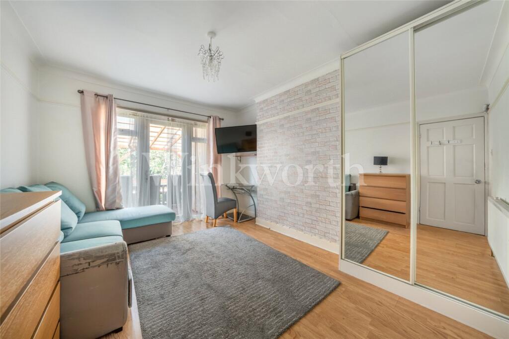House in London - View 5