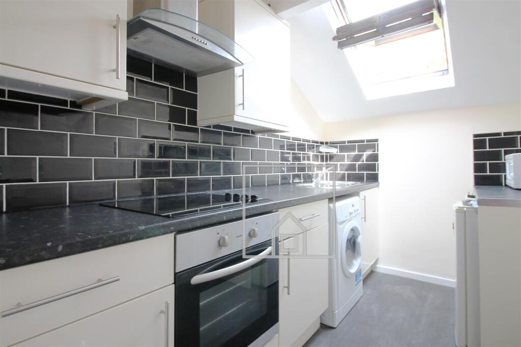 Apartment in Leeds - View 4
