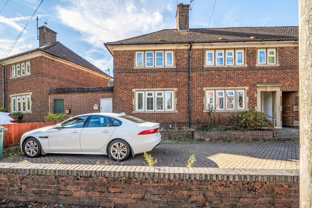 Main image of property: Abingdon Road, Oxford
