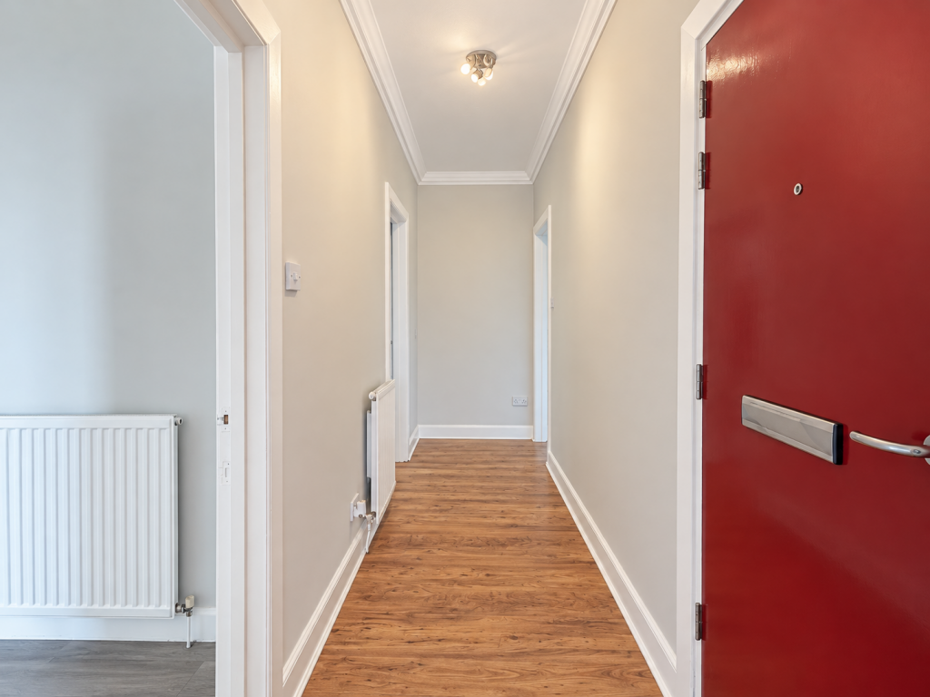 12 Muirhall Road, Larbert, Falkirk, FK5 4AP photo 2
