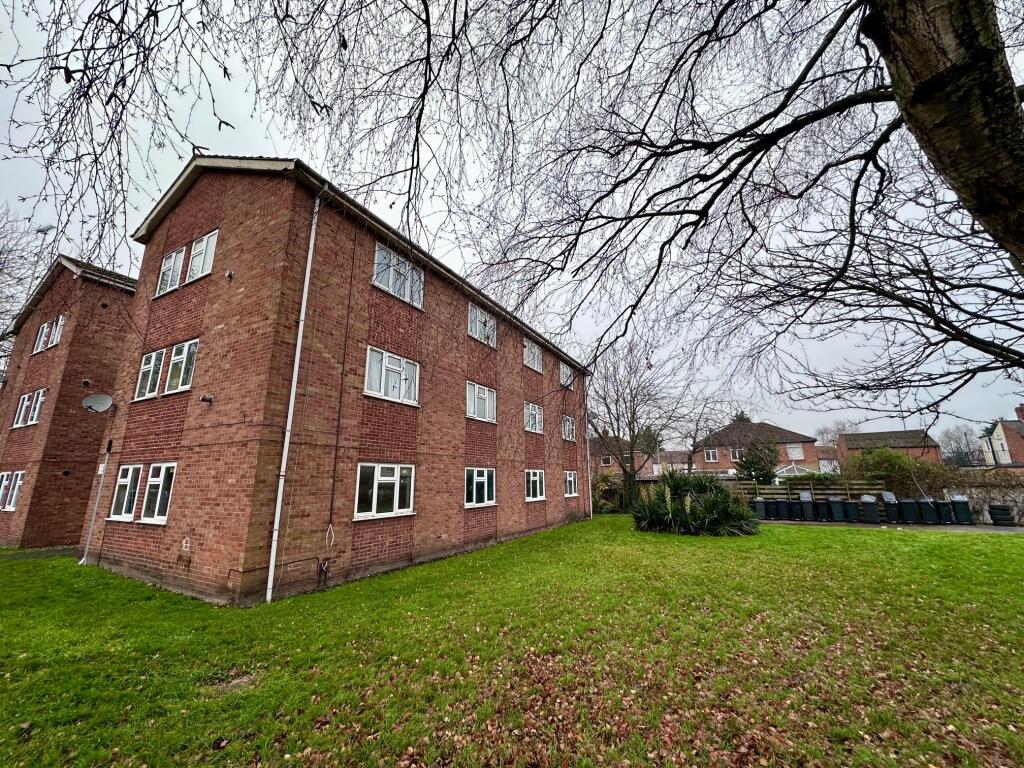Main image of property: Waterside Close, Loughborough, LE11 1LP