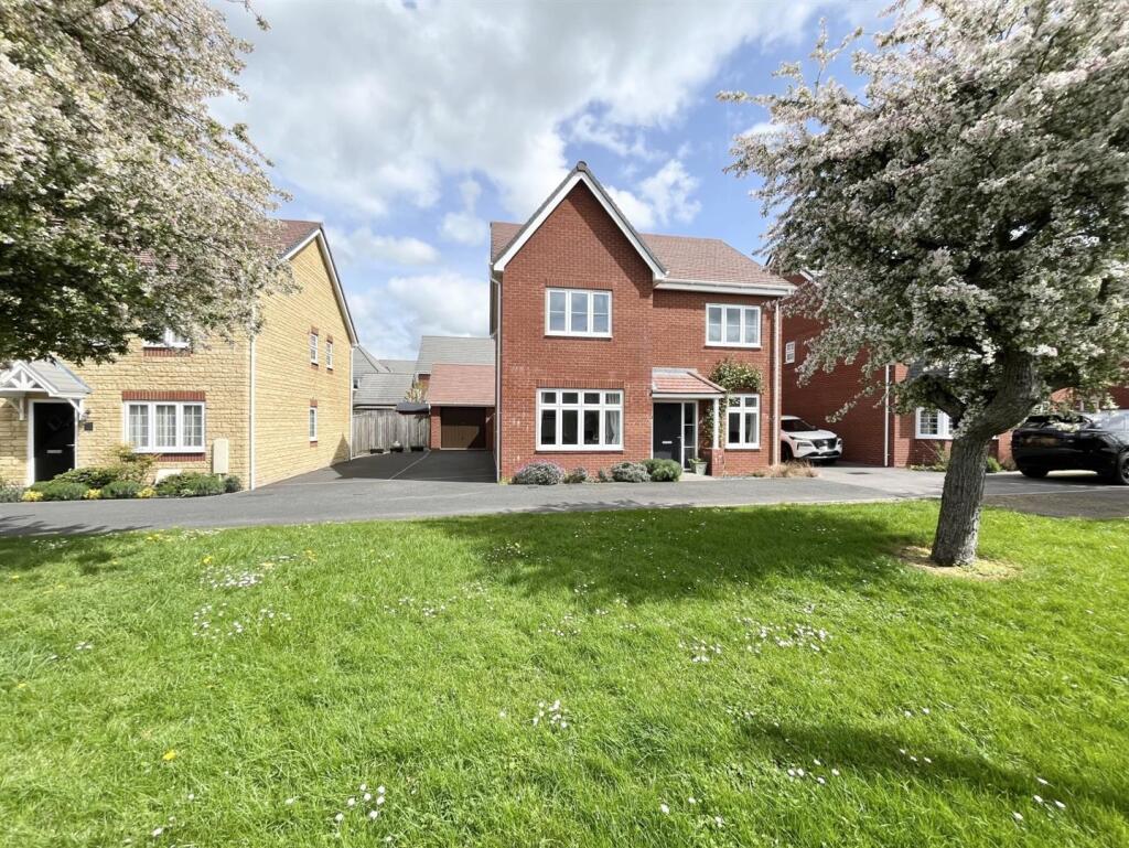Main image of property: Mary Shunn Way, Wantage, Oxfordshire OX12