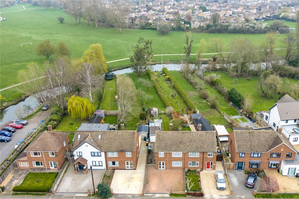 Main image of property: Willen Road, Newport Pagnell, Buckinghamshire, MK16